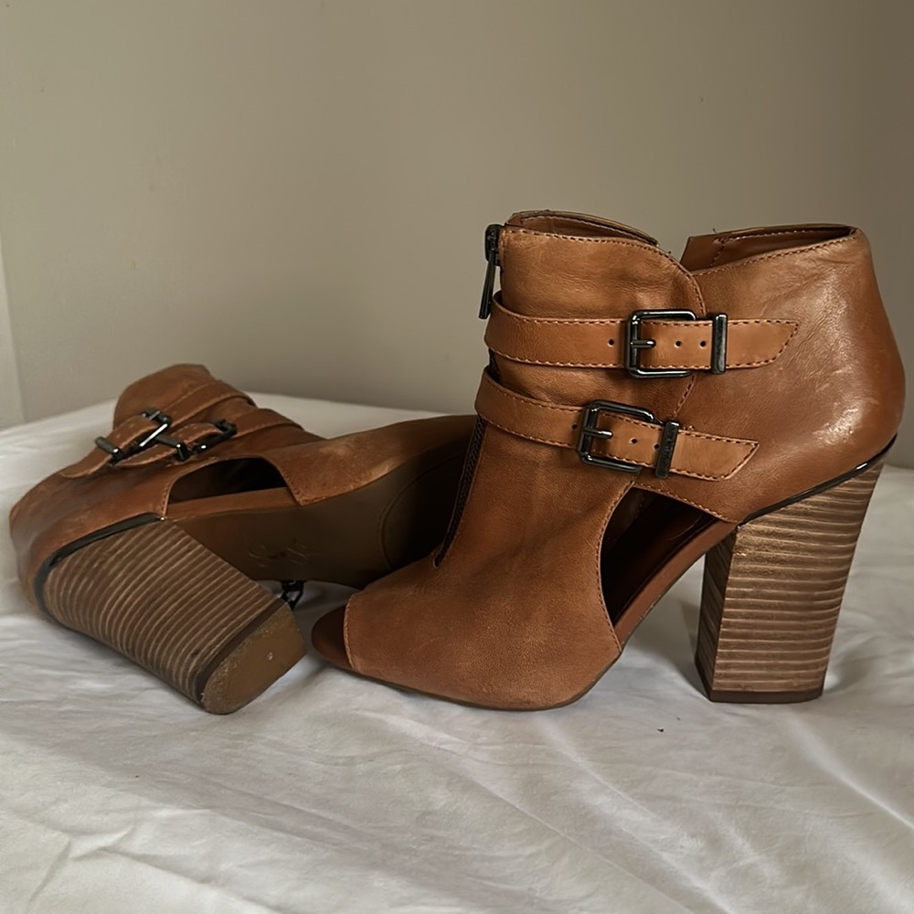 Booties - Picture 3 of 4